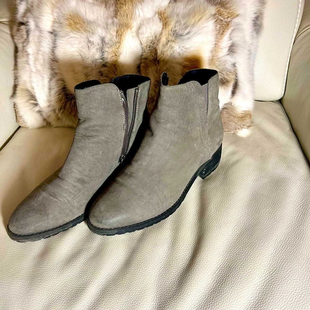 SOLD
Carlson Miller Water Resistant Boot